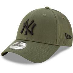 New Era 9Forty Strapback Cap - New York Yankees olive