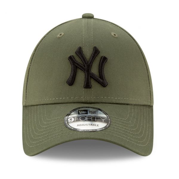 New Era 9Forty Strapback Cap - New York Yankees olive
