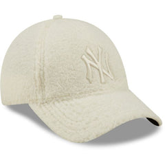 New Era 9Forty Damen Sherpa Cap - BORG NY Yankees offwhite