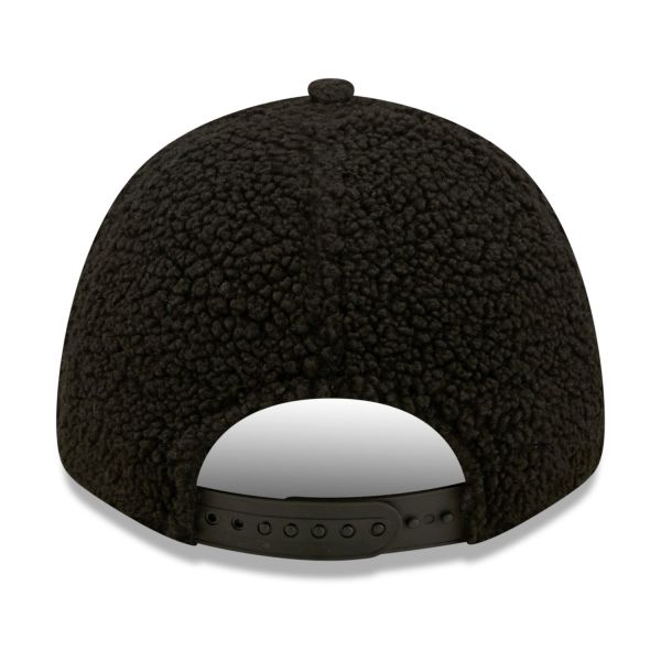 New Era 9Forty Damen Sherpa Cap - BORG NY Yankees black