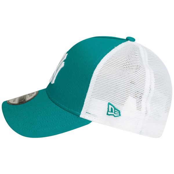 New Era Snapback Trucker Cap - New York Yankees bottlegreen