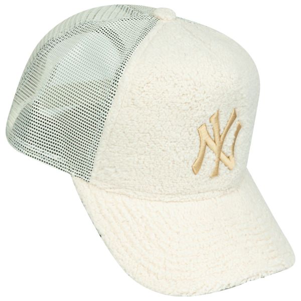 New Era A-Frame Trucker Sherpa Cap - BORG NY Yankees beige