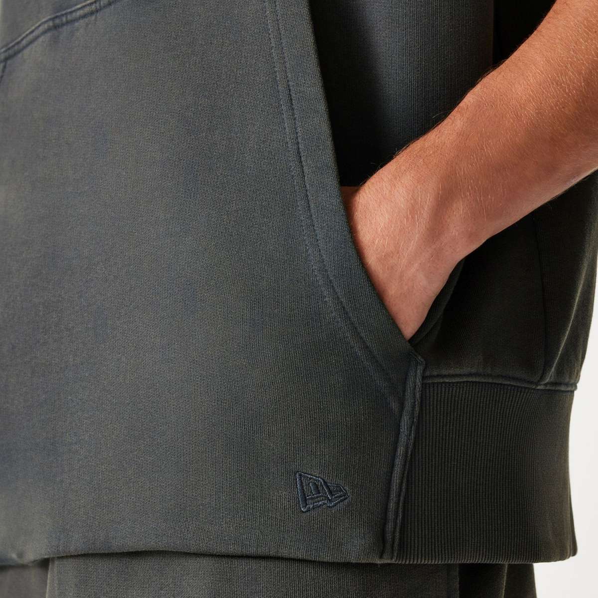 New Era Sleeveless Hoody Washed Chicago Bulls Charcoal Large